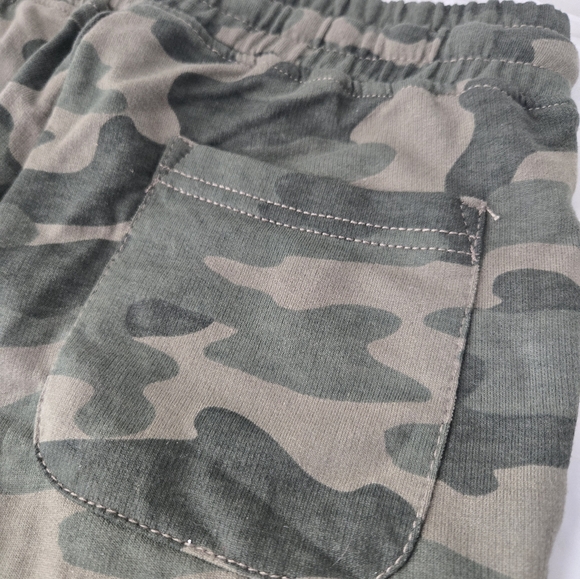 Thereabouts Boy's Green Camo Shorts with Drawstring and Pocket Size M 10/12. NTW - Picture 6 of 9